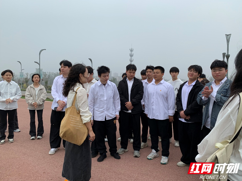 图片2.jpg 图片2.jpg